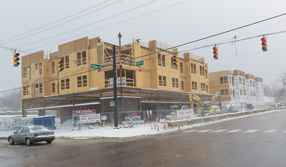 bloomington-apartments-Gateway-building